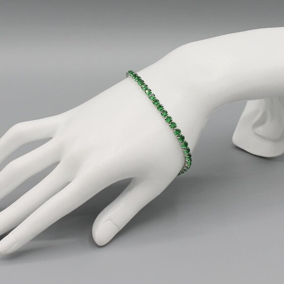 Jewelry bracelet silver tone with green stones sparkly adjustable fashion new - Picture 3 of 7